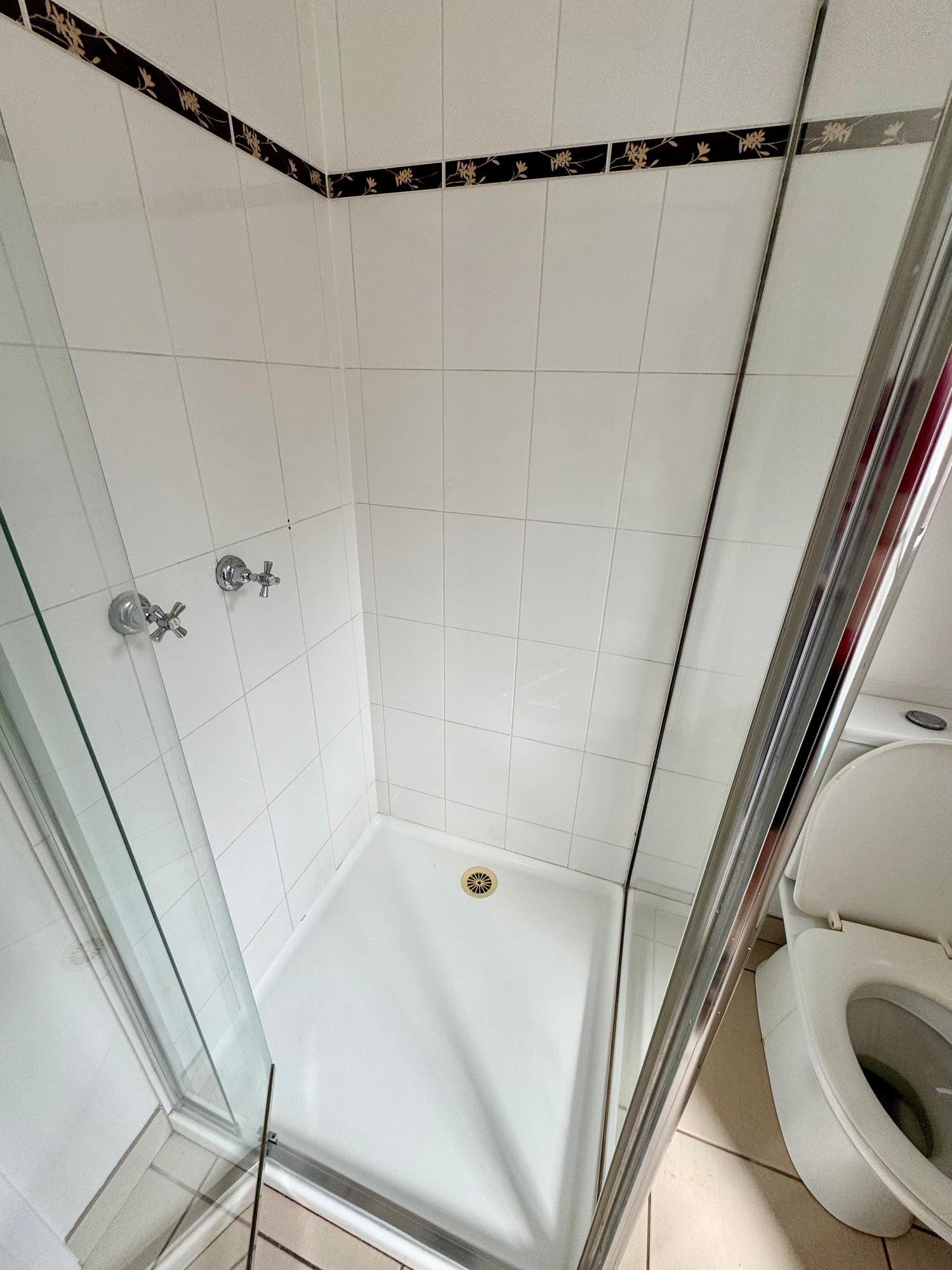 bathroom cleaning near me